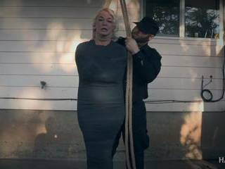 Порно видео жену трахают а муж смотрит