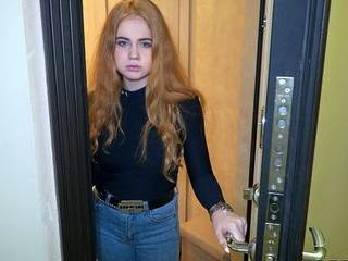 Порно спалила брата за дрочкой