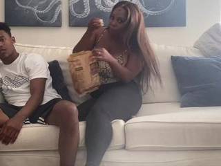 Бабульки сосут хуй